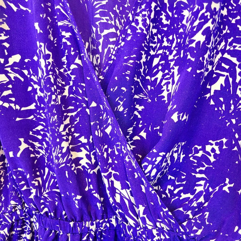 Kimchi Blue Urban Outfitters Purple Silk V Neck Mini Dress, Size Medium, EUC - Picture 4 of 6